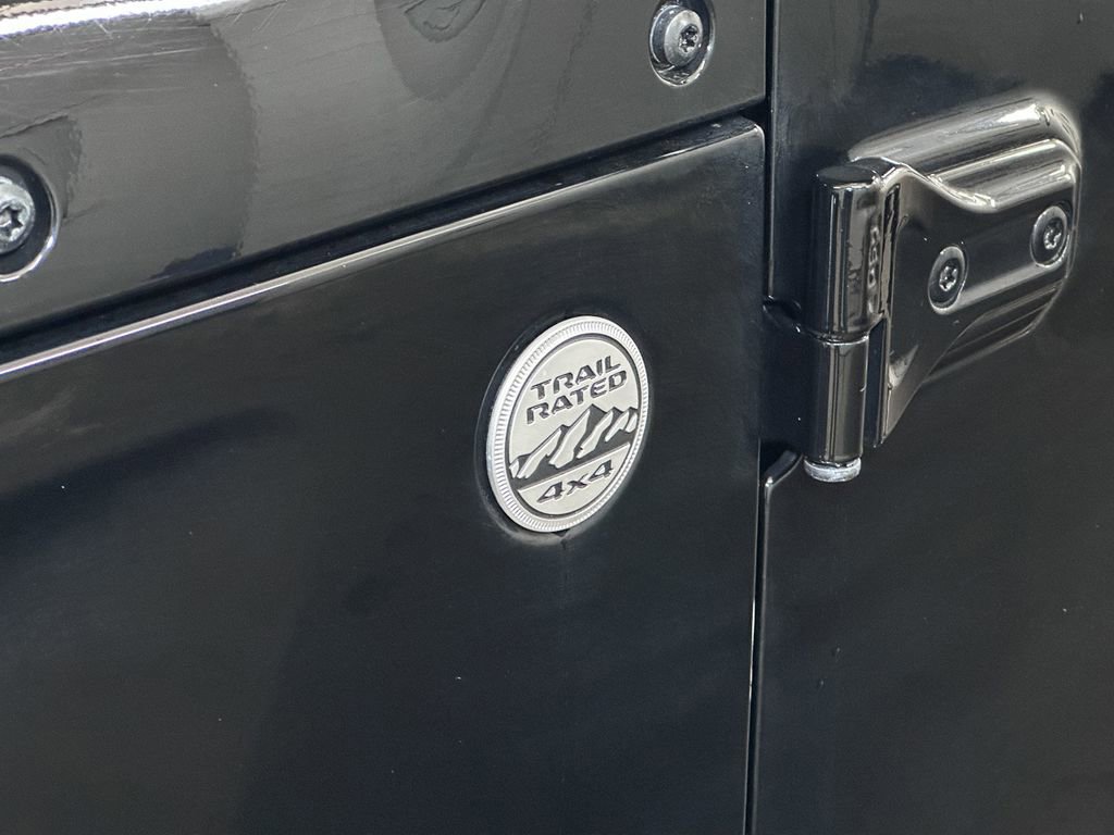 Certified 2022 Jeep Wrangler Unlimited Sahara w/ LED Lighting Group image 21