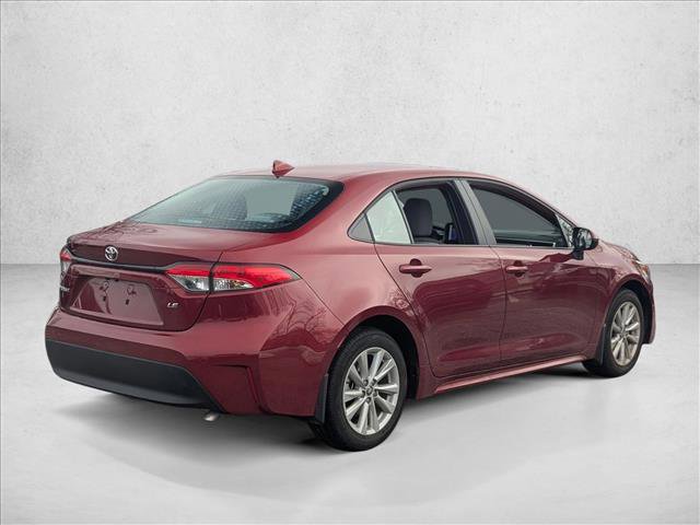 Used 2025 Toyota Corolla LE w/ LE Premium Package image 5