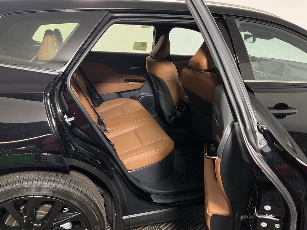 New 2025 Toyota Crown Signia image 34