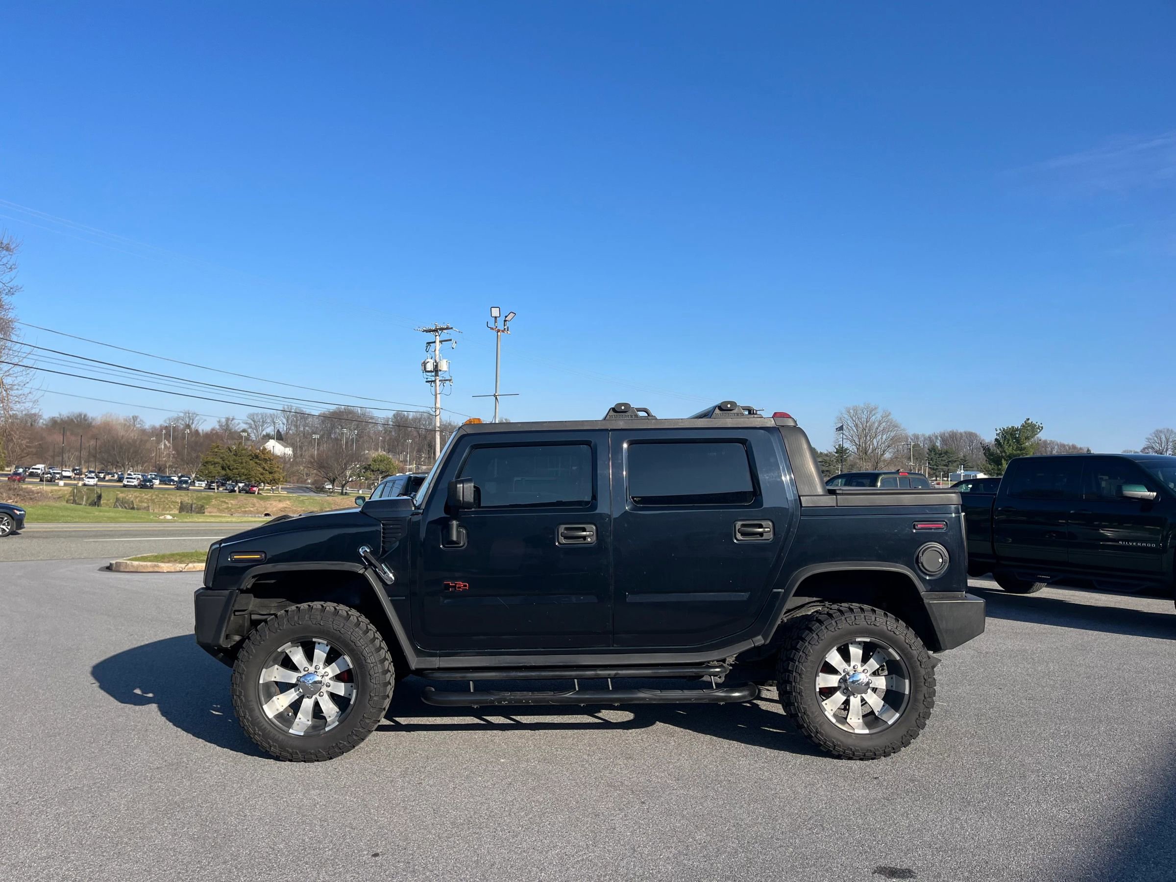 Used 2005 HUMMER H2 SUT w/ Preferred Equipment Group image 30