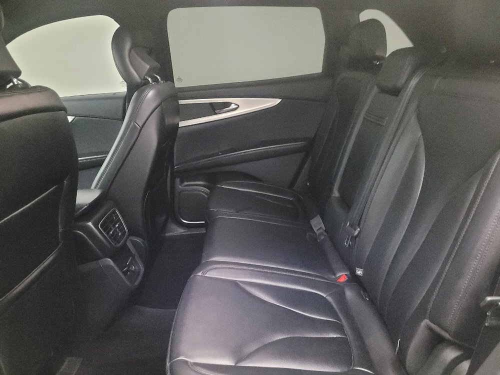 Used 2016 Lincoln MKX Premiere image 18