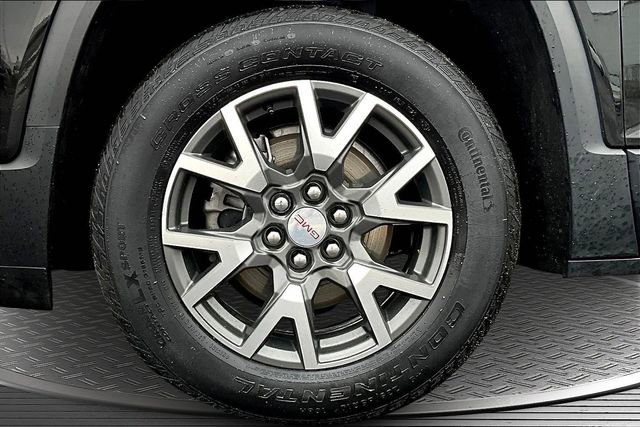 Used 2023 GMC Acadia SLE AWD/4WD image 33
