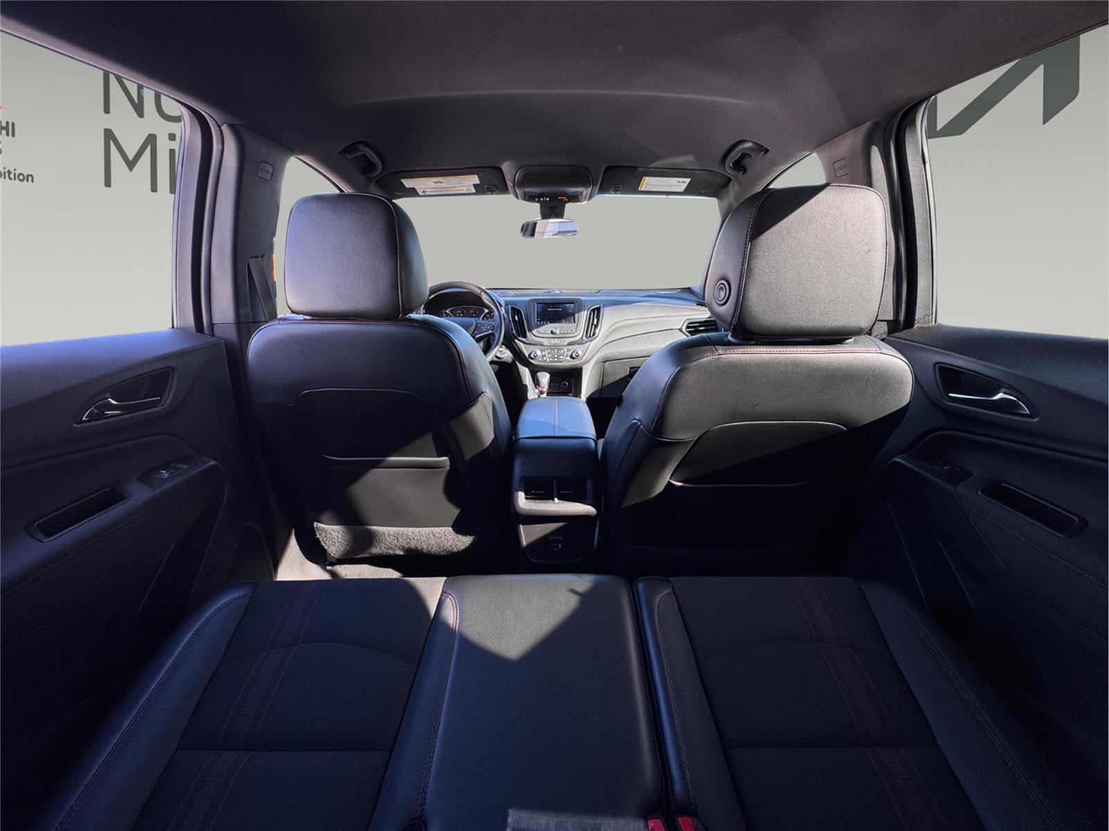 Used 2023 Chevrolet Equinox RS image 7