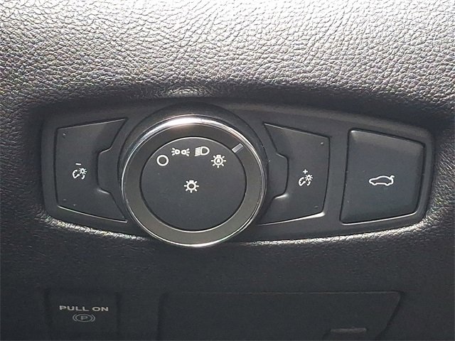 Used 2017 Lincoln Continental Select FWD image 24