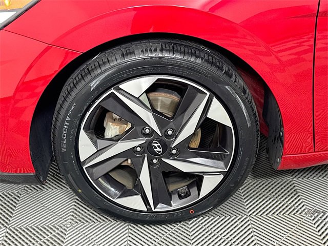 Used 2021 Hyundai Elantra SEL w/ Convenience + Premium Package image 4