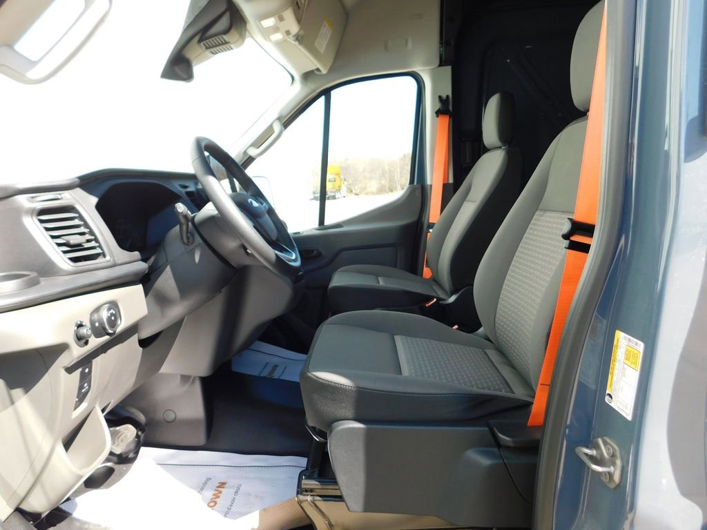 Used 2022 Ford Transit 250 148 High Roof Extended AWD w/ Parcel Delivery Package image 45