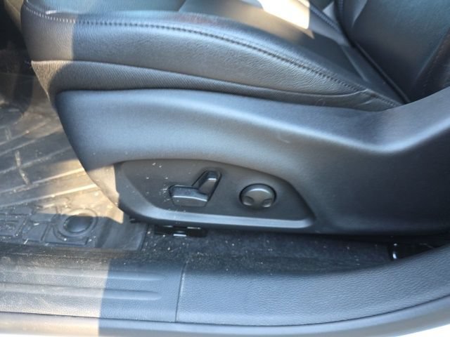 Used 2026 Jeep Compass Limited AWD/4WD image 12