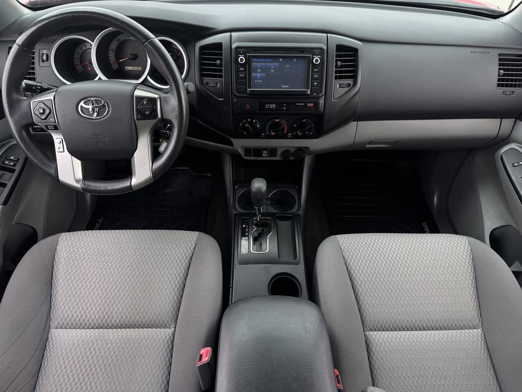 Used 2014 Toyota Tacoma PreRunner w/ Convenience Package RWD image 11