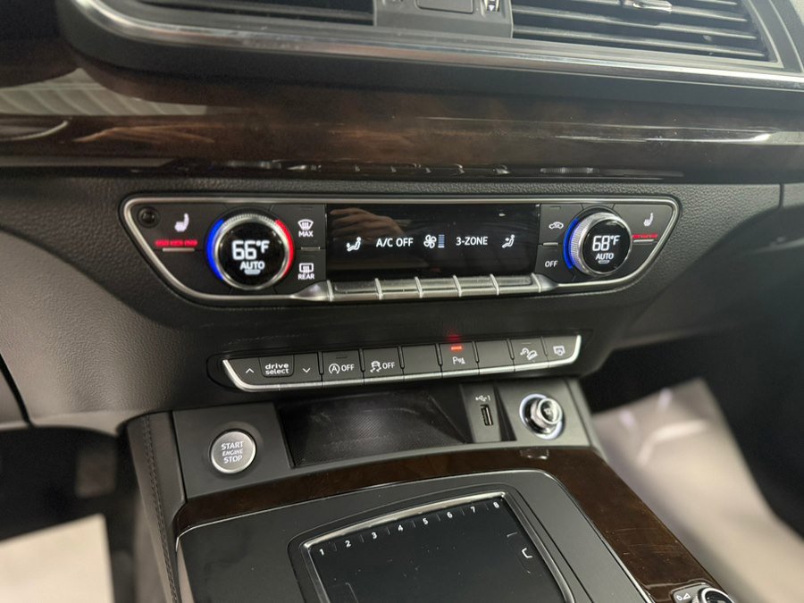 Used 2019 Audi Q5 2.0T Premium Plus w/ Premium Plus Package AWD/4WD image 20