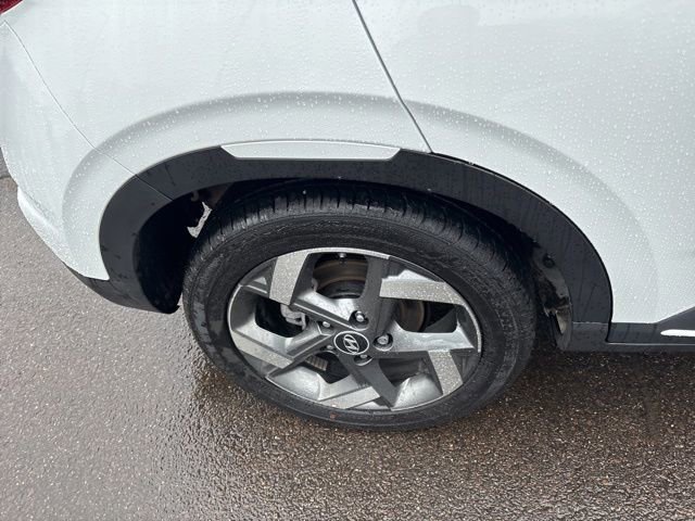 Certified 2025 Hyundai Venue Limited image 34