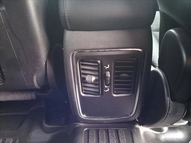 Used 2020 Jeep Grand Cherokee Laredo w/ Laredo X Package RWD image 17