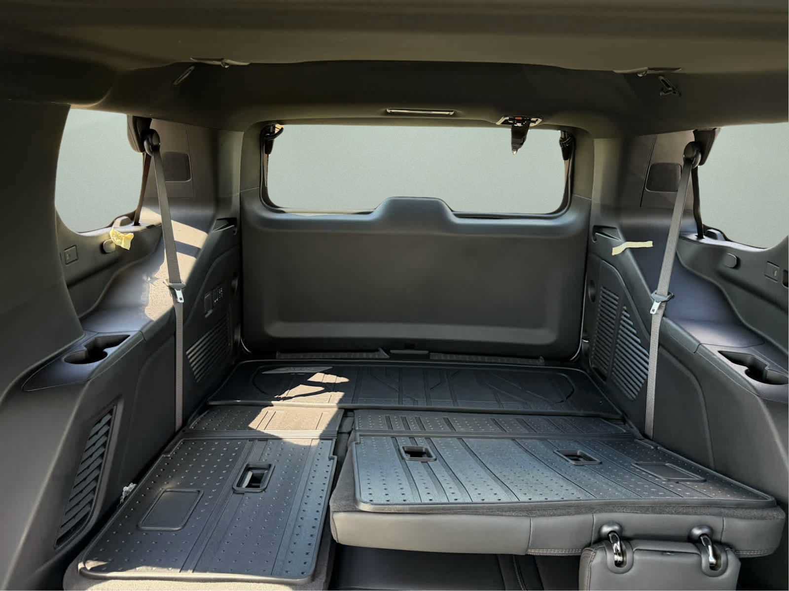 New 2026 Chevrolet Tahoe High Country AWD/4WD image 20