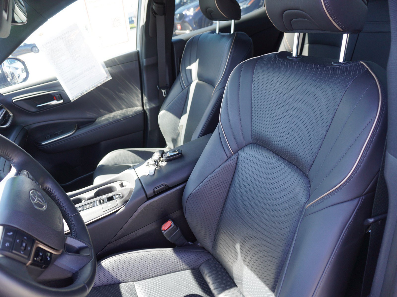 Used 2023 Toyota Crown w/ Carpet Mat Package (TMS) AWD/4WD image 22