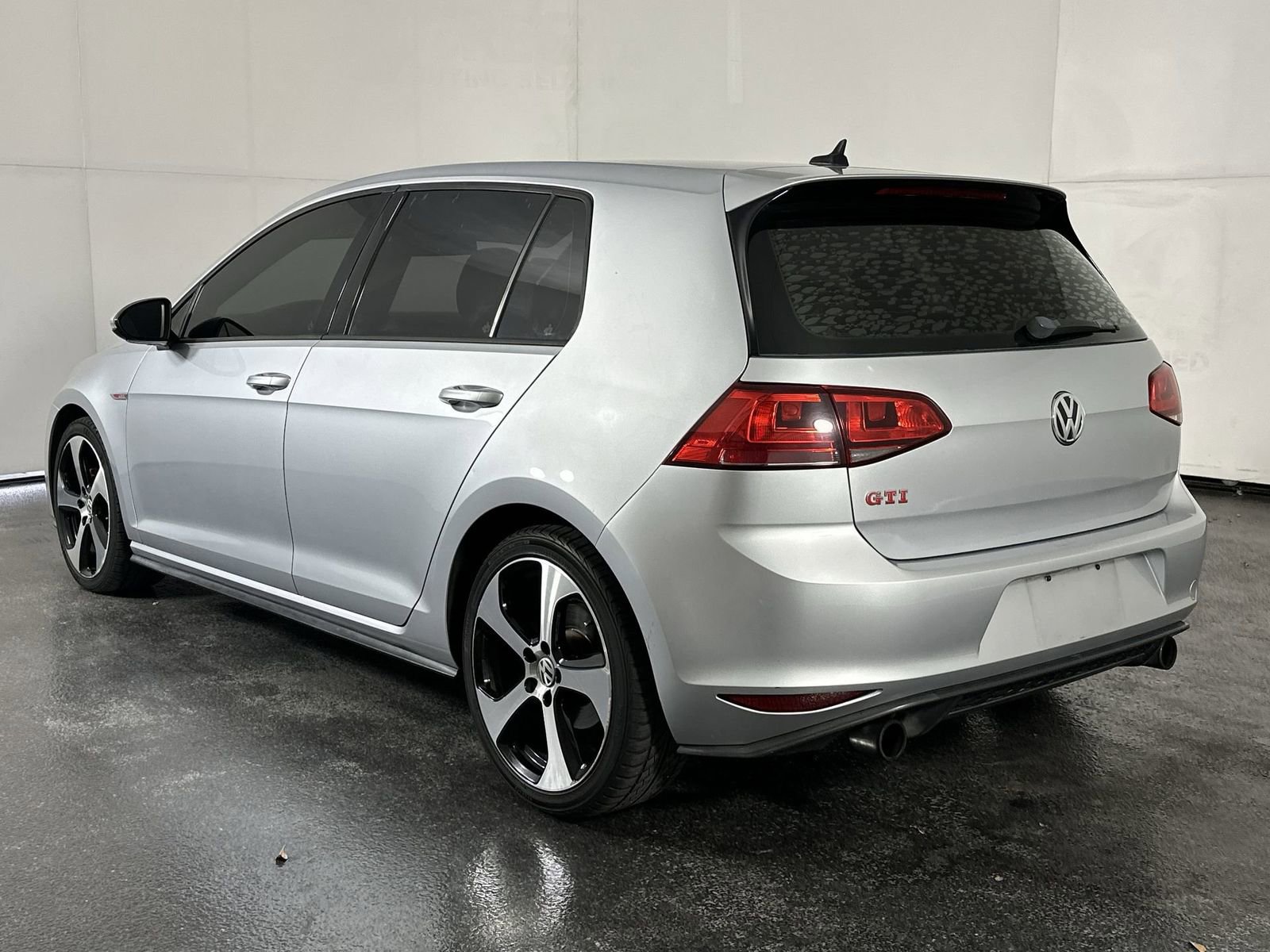 Used 2017 Volkswagen GTI S image 6