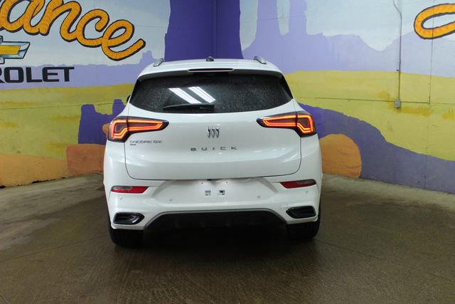 Used 2025 Buick Encore GX Avenir w/ Avenir Technology Package AWD/4WD image 4