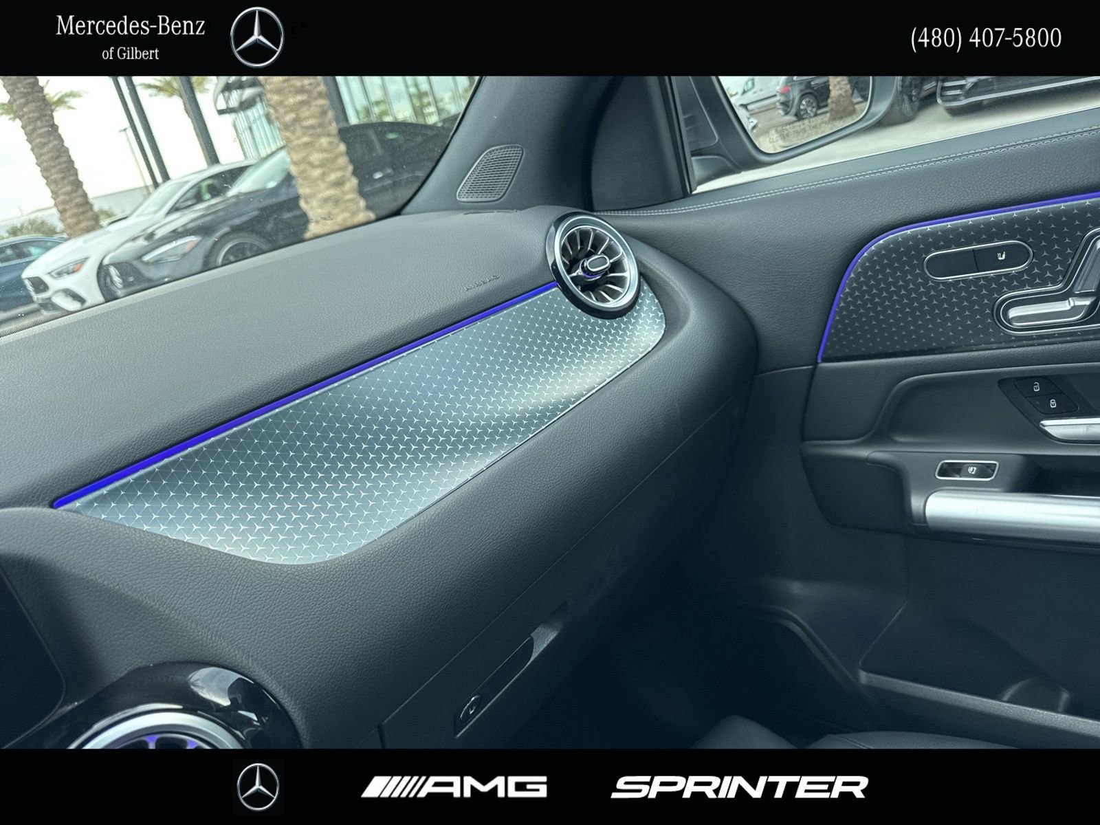 Used 2025 Mercedes-Benz GLA 250 4MATIC w/ Winter Package image 24
