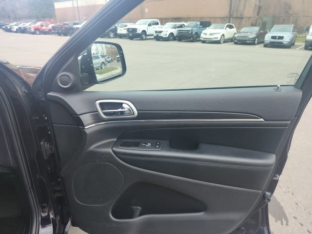 Used 2020 Jeep Grand Cherokee Limited image 10