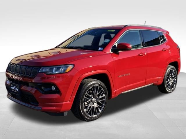 Certified 2022 Jeep Compass Limited image 3