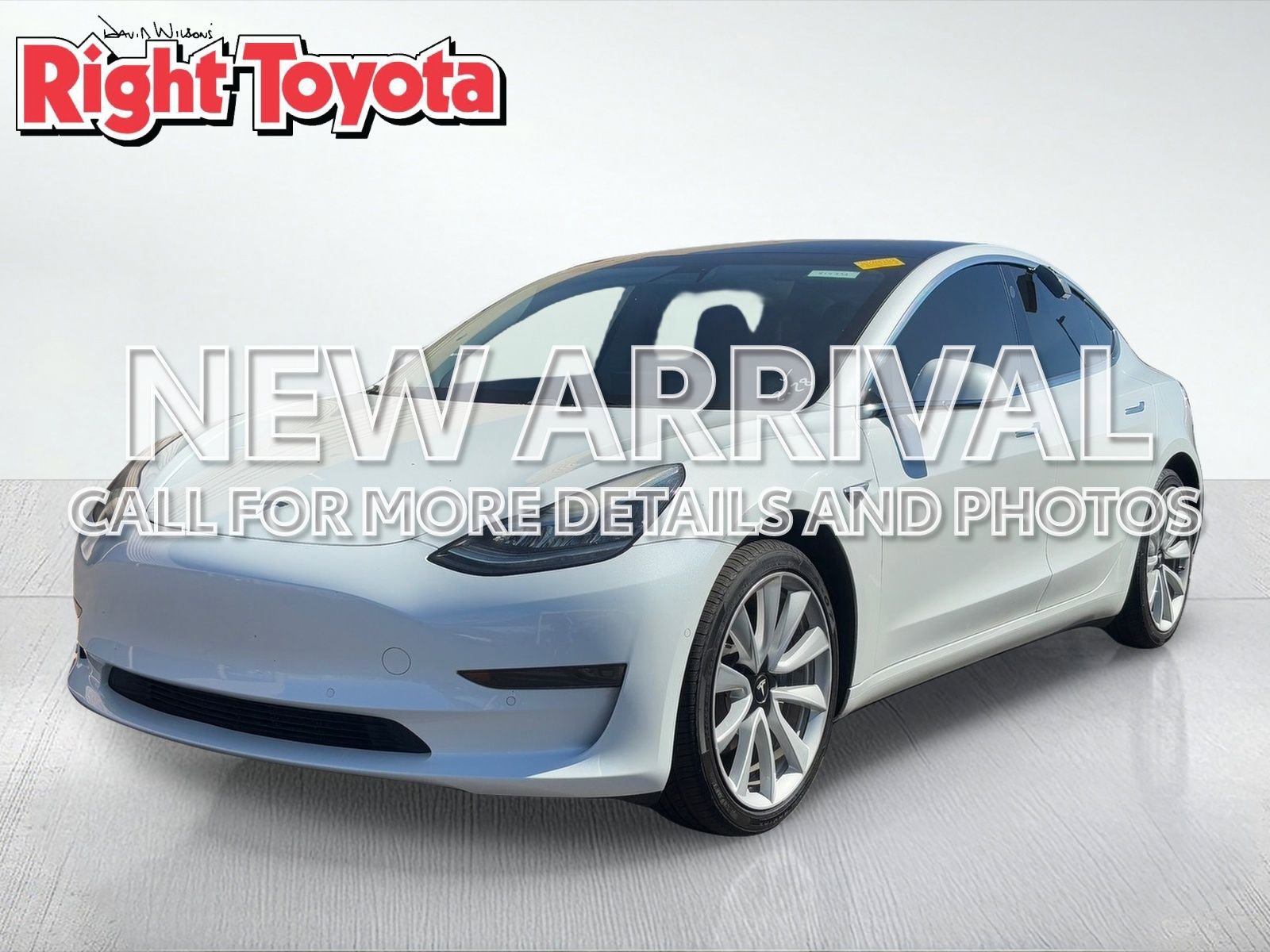 Used 2019 Tesla Model 3 Standard Range image 1