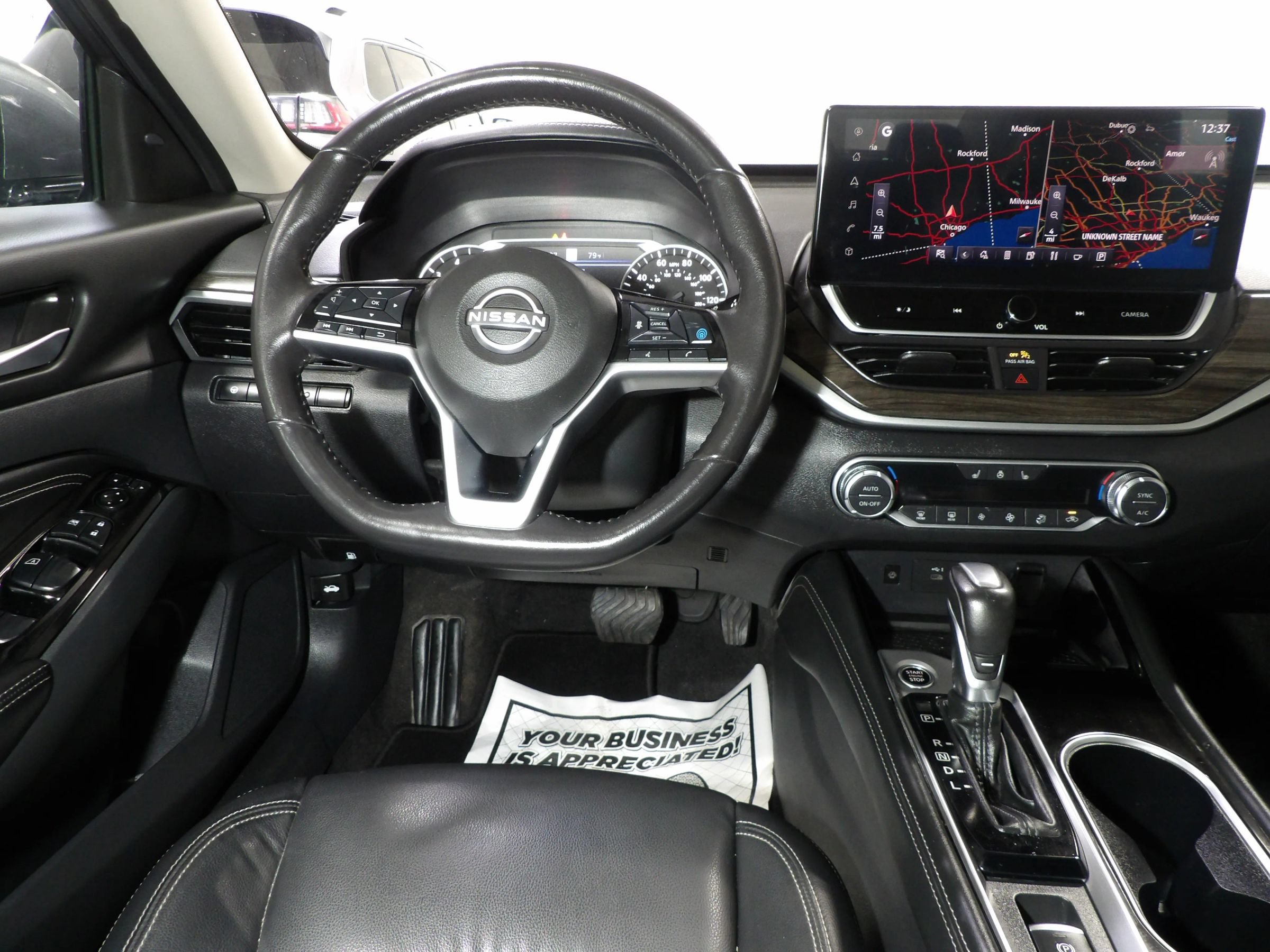 Used 2023 Nissan Altima 2.5 SL FWD image 12