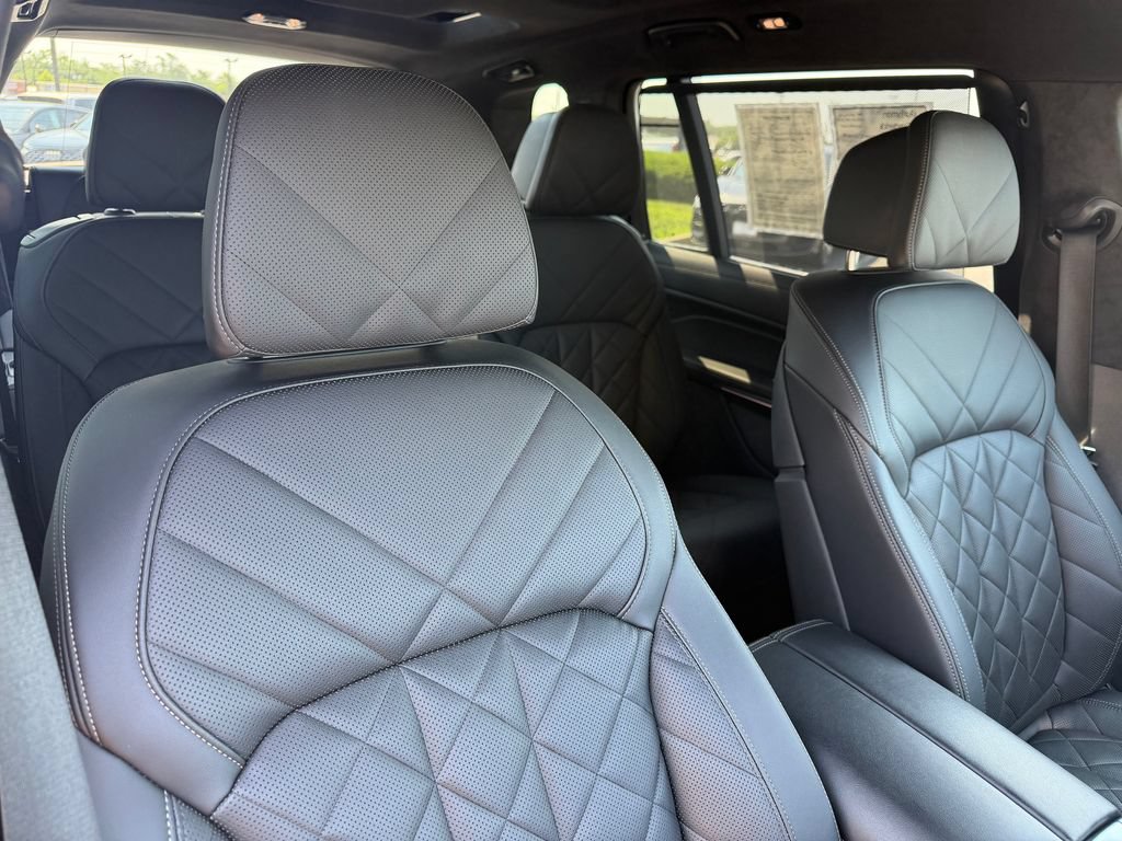 Used 2024 BMW X7 xDrive40i w/ Executive Package AWD/4WD image 17