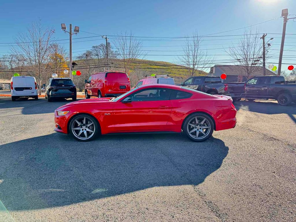 Used 2016 Ford Mustang GT image 4