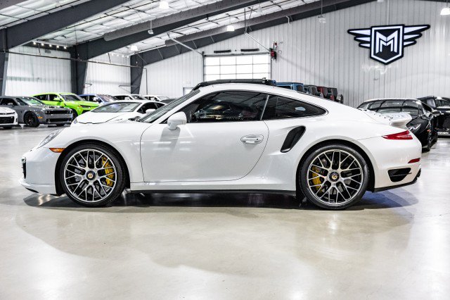 Used 2015 Porsche 911 Turbo S image 3