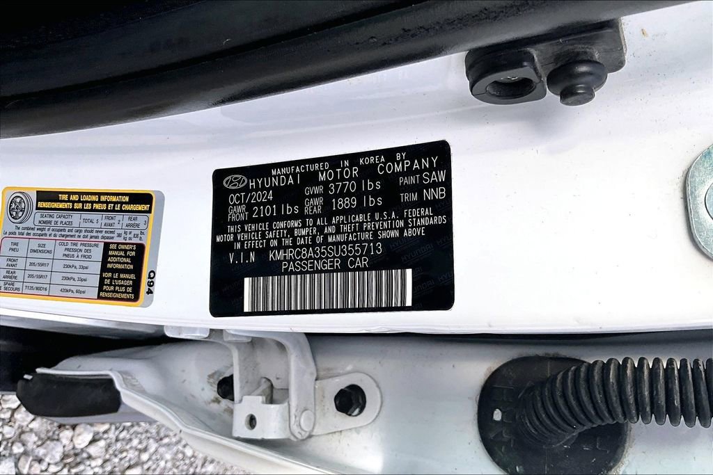 Used 2025 Hyundai Venue SEL image 28