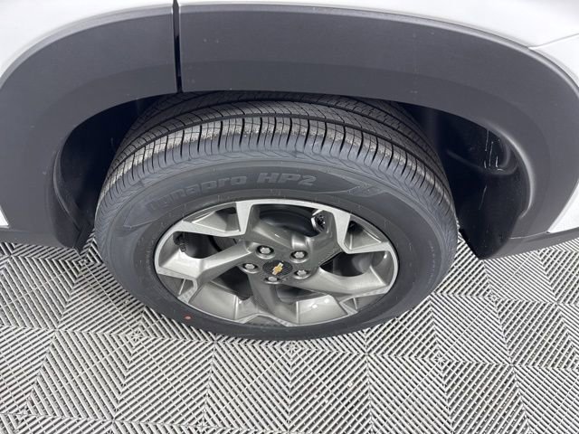 New 2026 Chevrolet Trax LT image 12