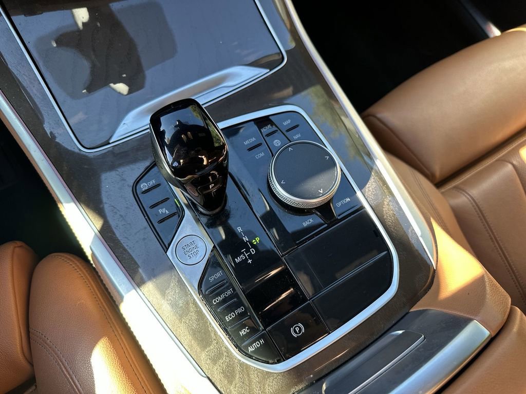 Used 2022 BMW X5 xDrive40i w/ Premium Package image 26