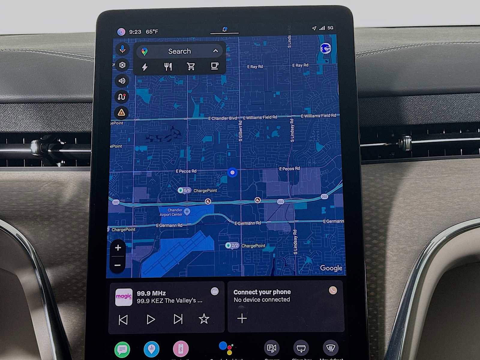 Used 2025 Volvo EX90 Plus image 13