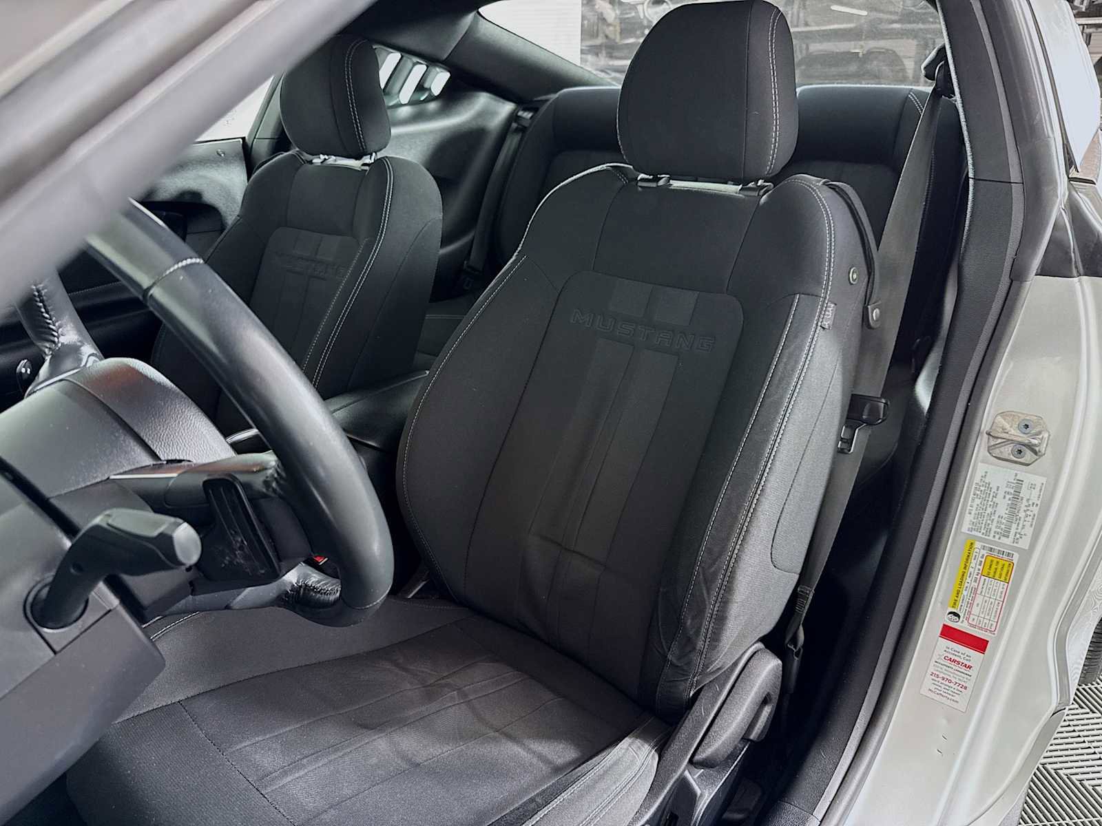 Used 2018 Ford Mustang Coupe image 10