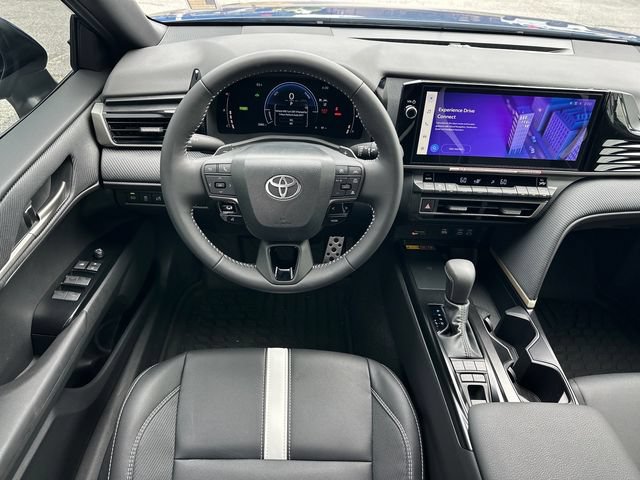 Used 2026 Toyota Camry SE w/ Multimedia Upgrade Package FWD image 11