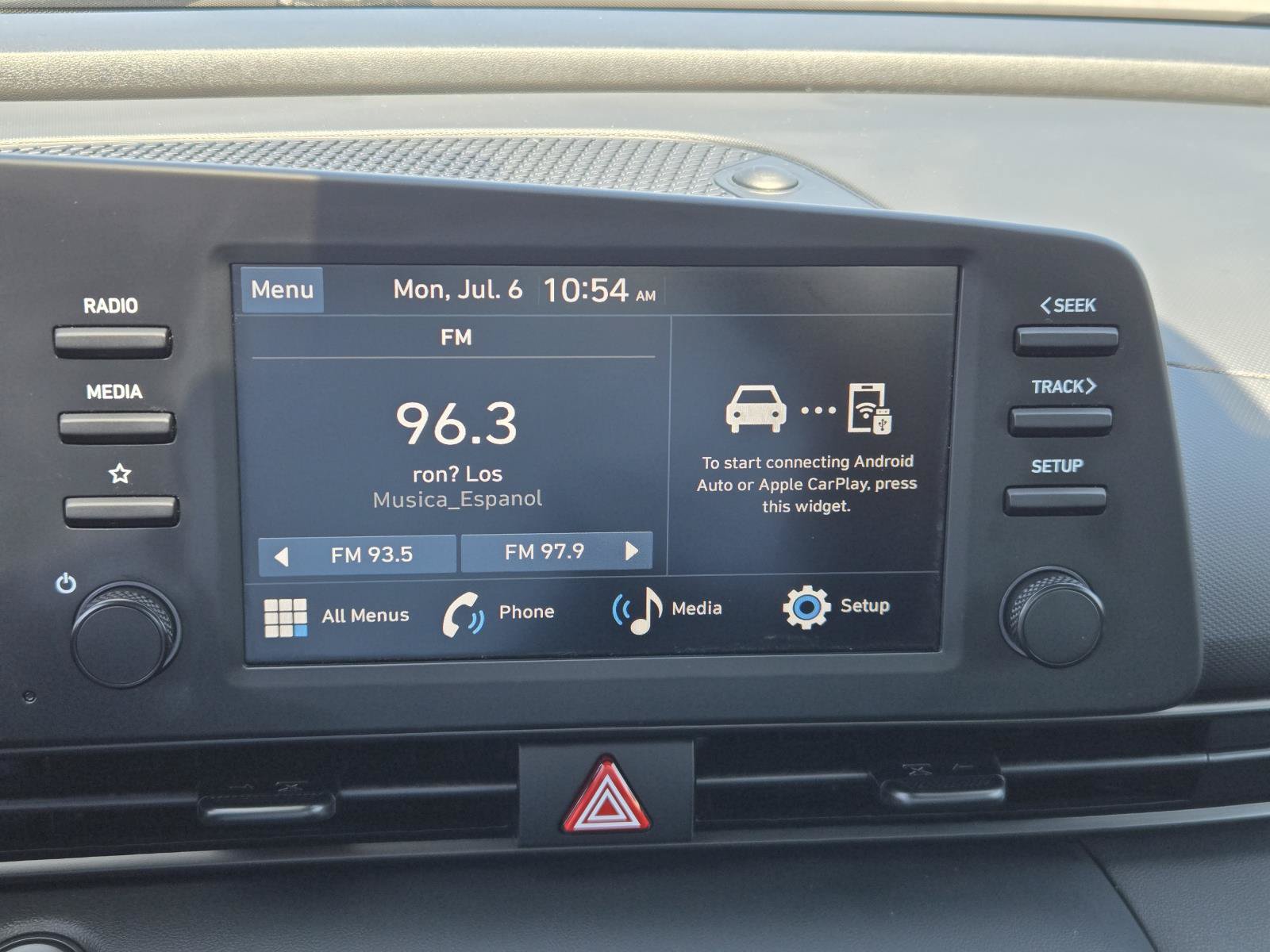 Used 2025 Hyundai Elantra Sport FWD image 9