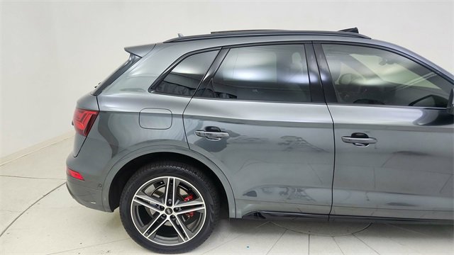 Used 2024 Audi Q5 e Prestige w/ Prestige Package image 7