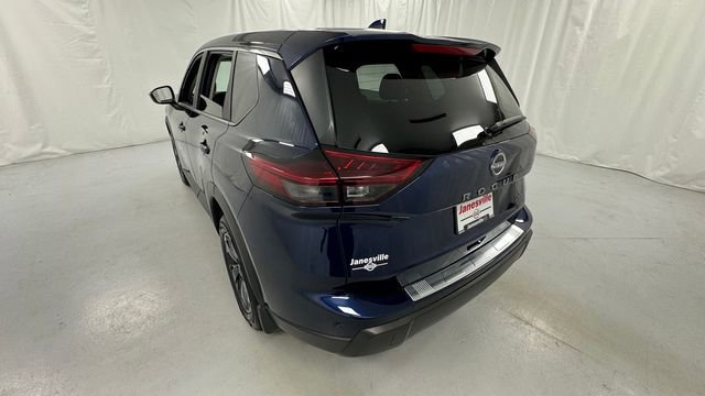 Certified 2026 Nissan Rogue SV w/ Cold Weather Package AWD/4WD image 5