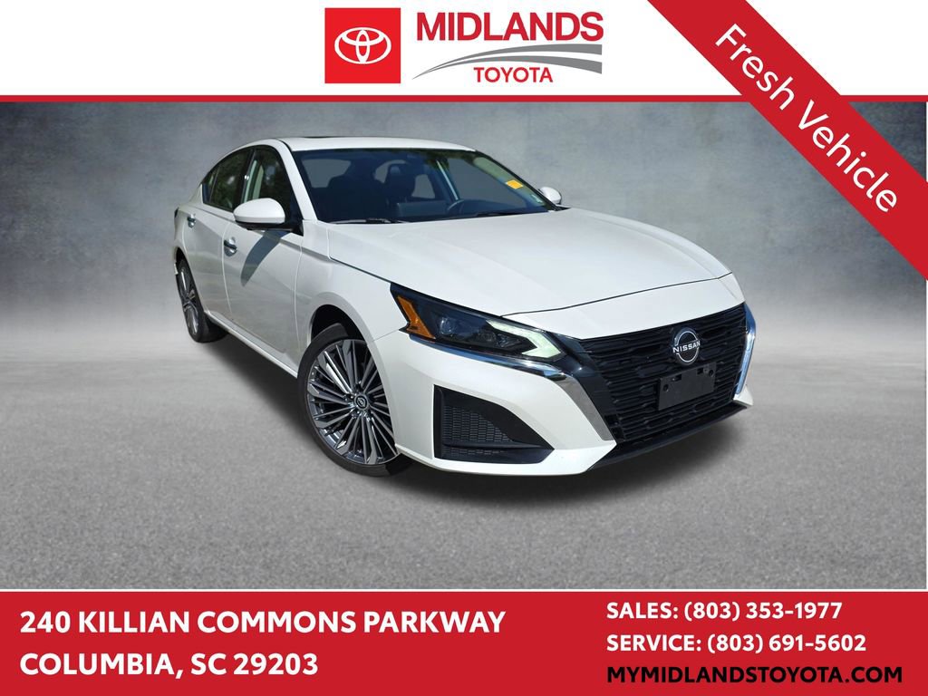 Used 2024 Nissan Altima 2.5 SL AWD/4WD image 1