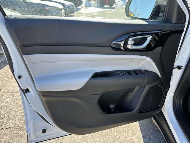 Certified 2024 Jeep Compass Limited image 12