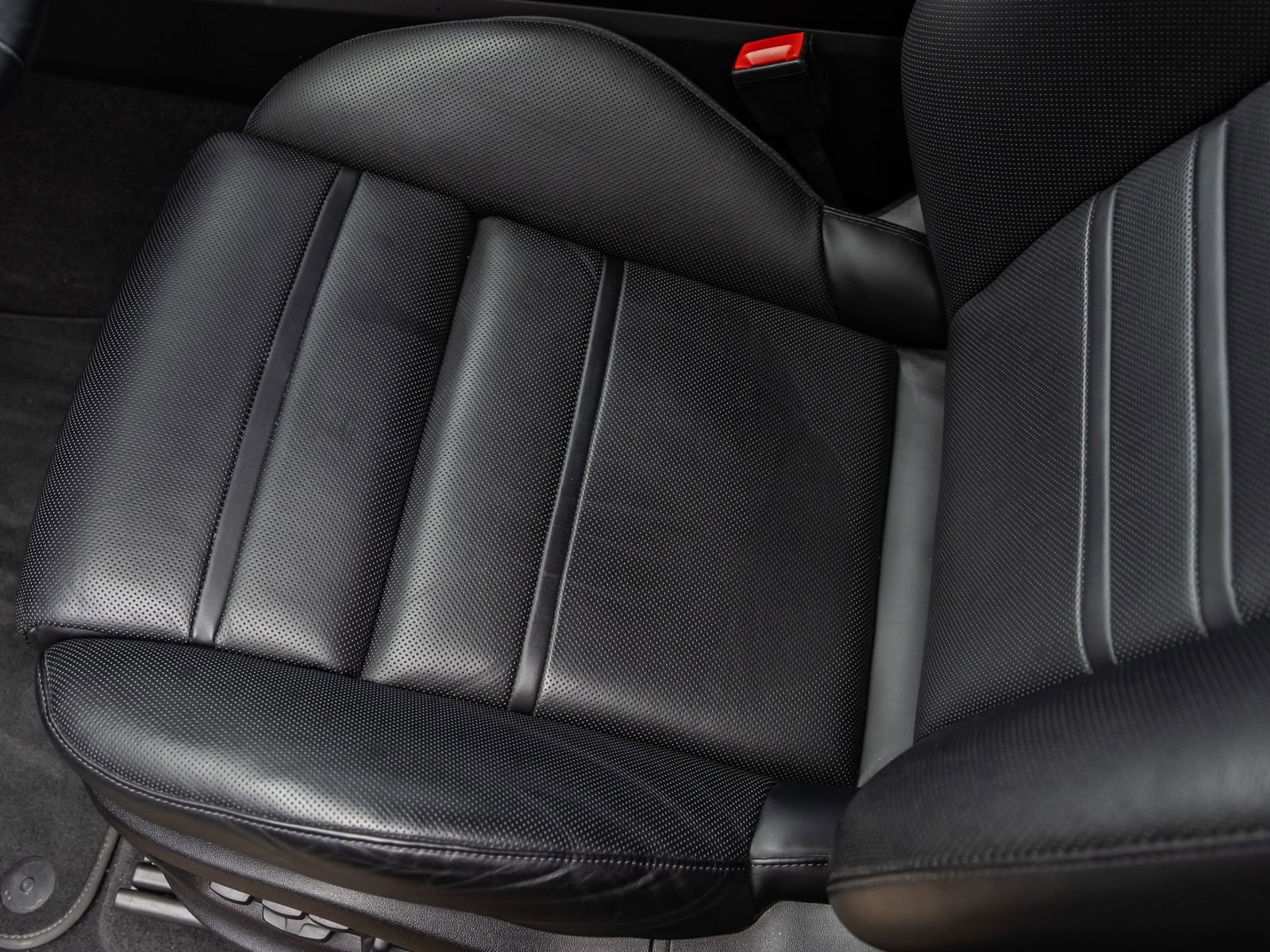Certified 2023 Porsche Cayenne Turbo GT AWD/4WD image 26