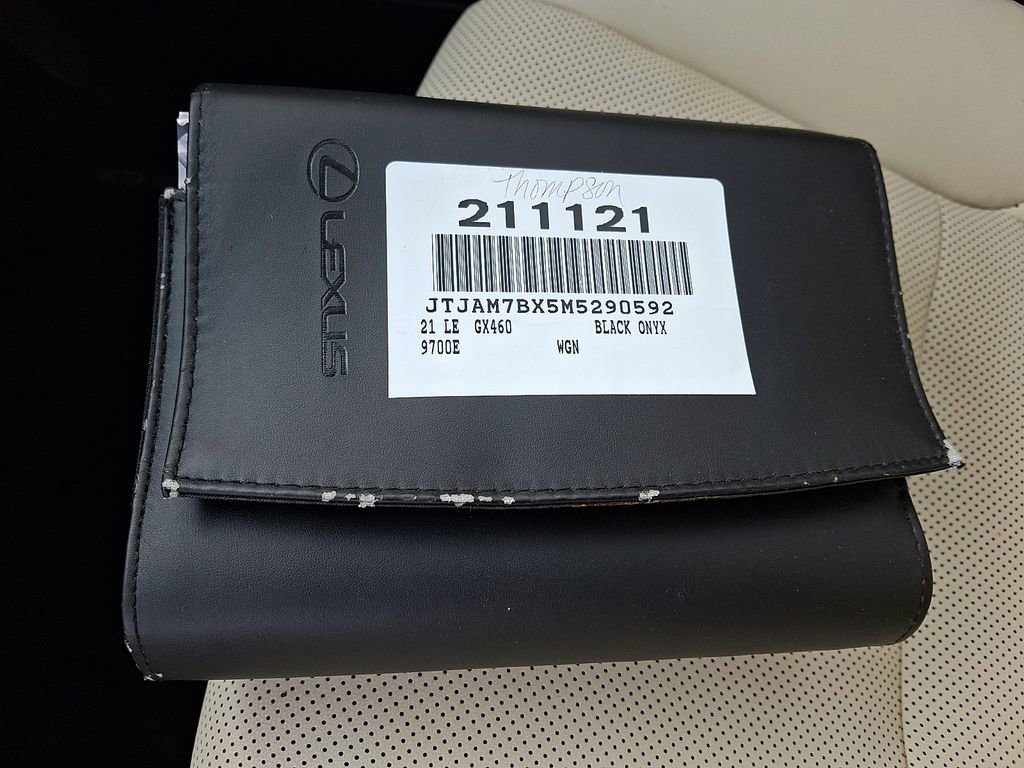 Used 2021 Lexus GX 460 Premium w/ Premium Package image 26