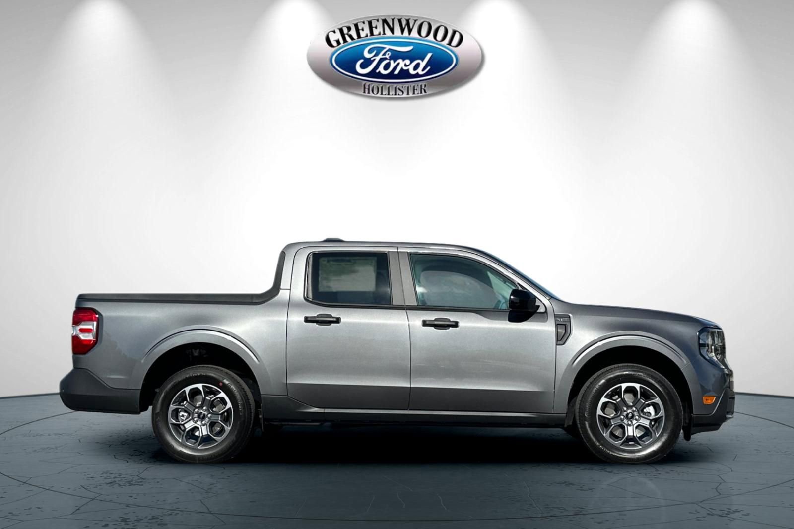 New 2025 Ford Maverick XLT w/ XLT Luxury Package image 3