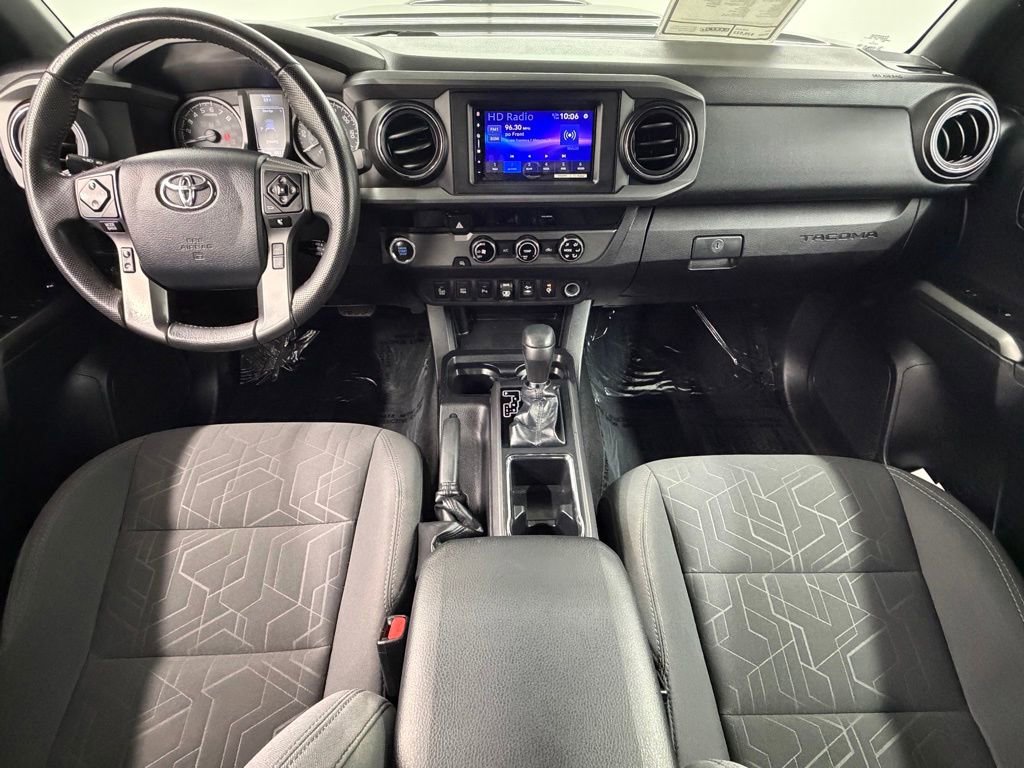 Used 2018 Toyota Tacoma TRD Sport w/ Technology Package RWD image 36
