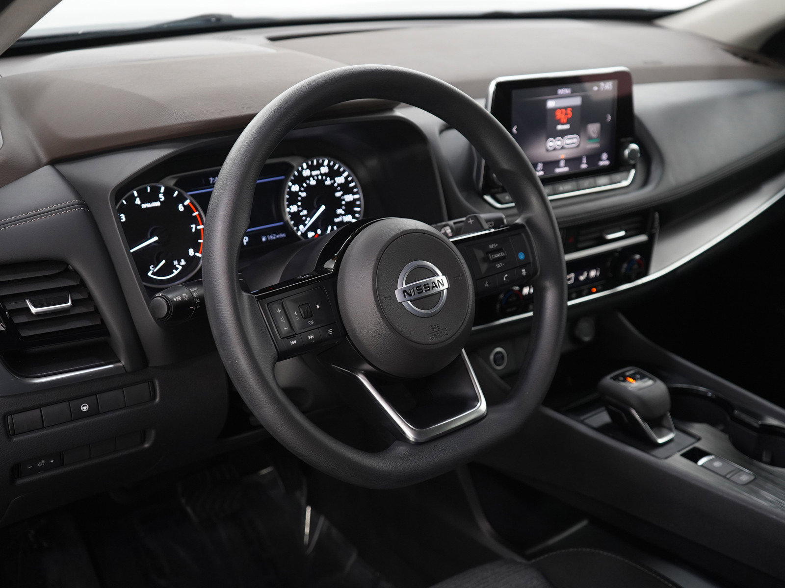 Used 2021 Nissan Rogue SV image 19