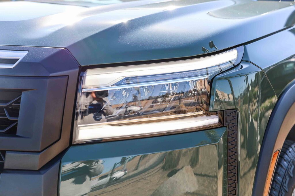 Used 2025 Nissan Frontier PRO-4X w/ Pro Premium Package image 23