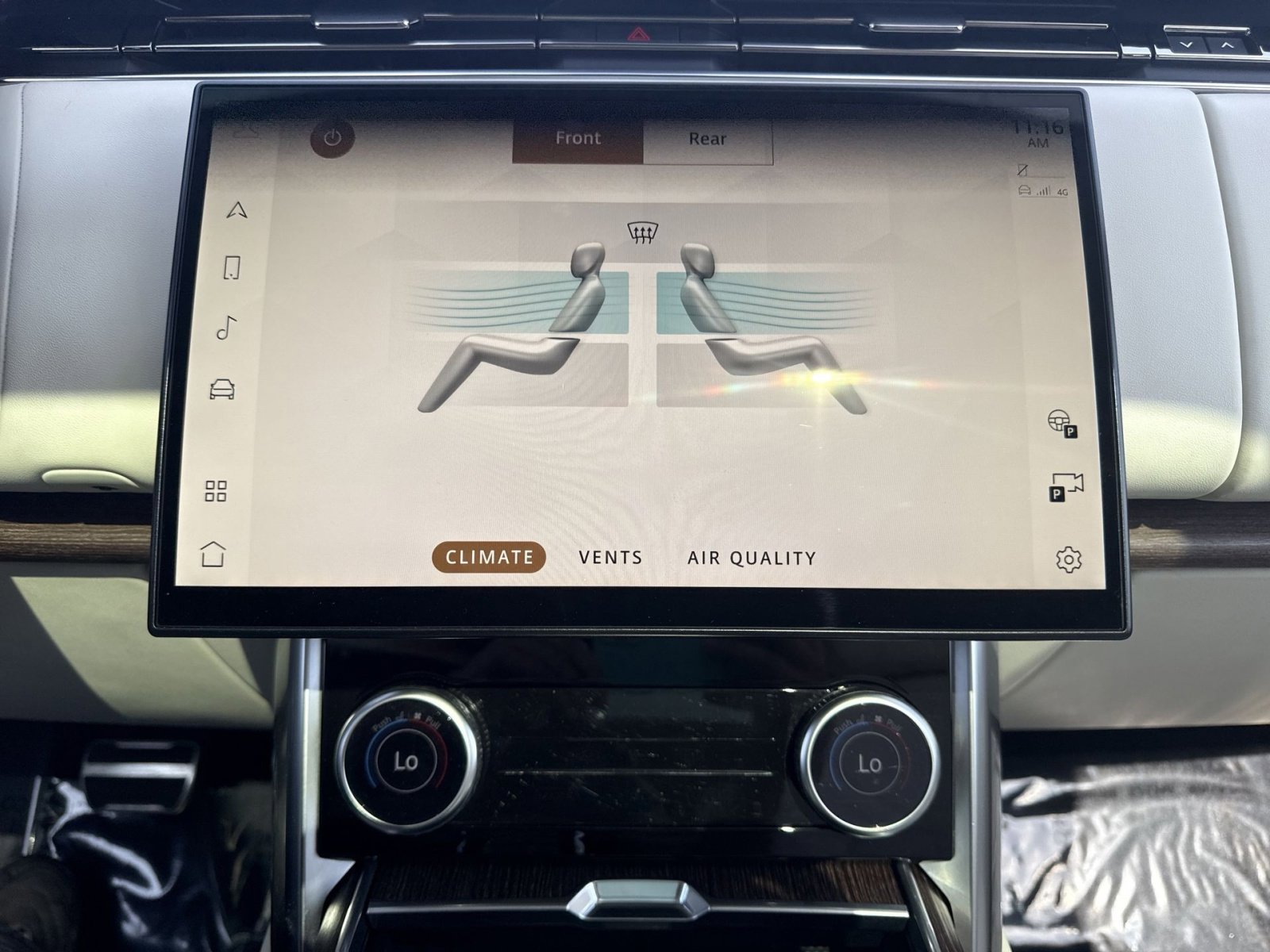 Used 2022 Land Rover Range Rover SE image 21