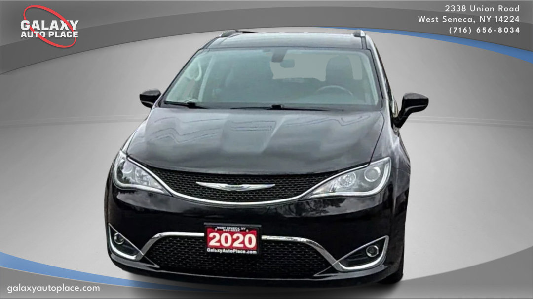 Used 2020 Chrysler Pacifica Touring-L Plus image 2