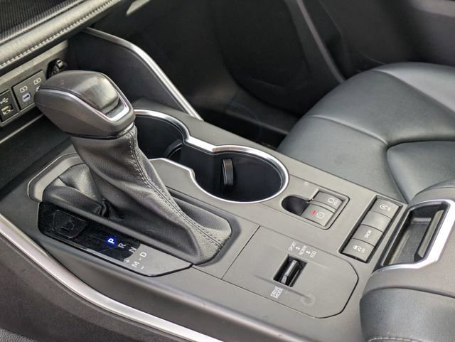 Used 2022 Toyota Highlander XLE image 26