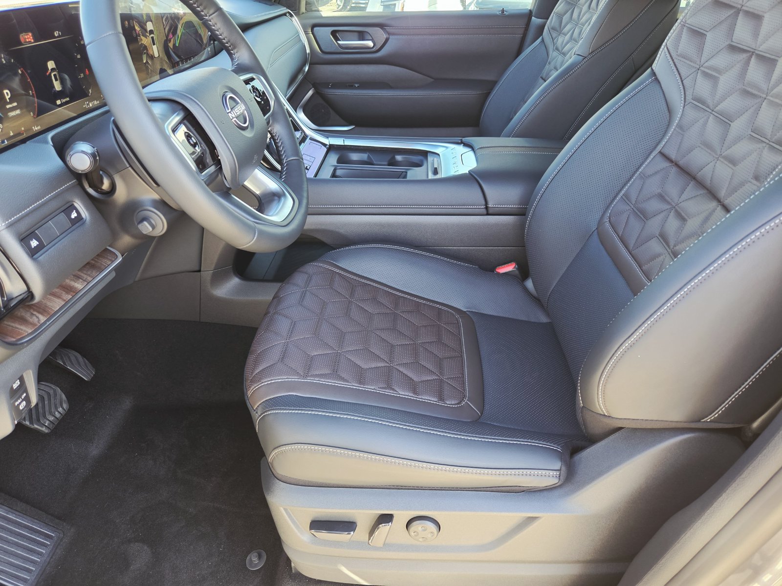 New 2027 Nissan Armada Platinum AWD/4WD image 8
