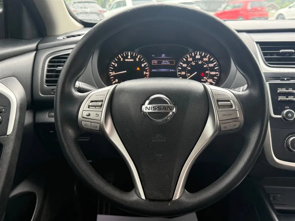Used 2017 Nissan Altima 2.5 S FWD image 10