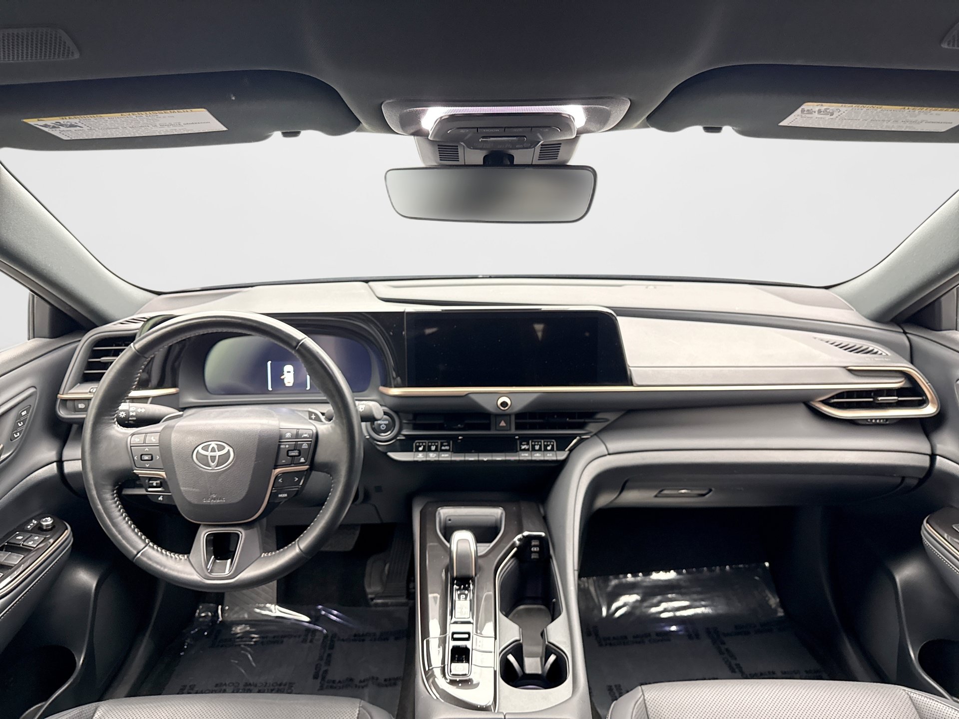 Used 2025 Toyota Crown Signia AWD/4WD image 14